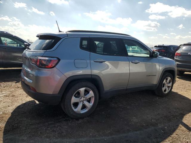 3C4NJCBB1HT694151 - 2017 JEEP COMPASS LATITUDE Argent photo 3