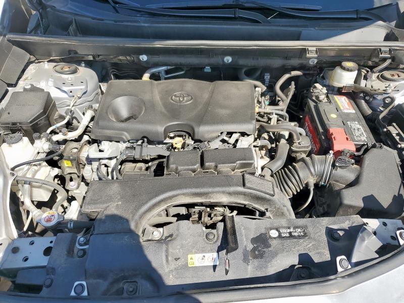 2T3W1RFV1MW135522 - 2021 TOYOTA RAV4 XLE SILVER photo 12