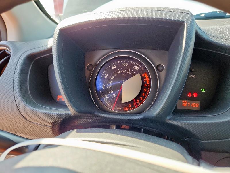 JTKKU4B43B1008264 - 2011 TOYOTA SCION XD BROWN photo 9