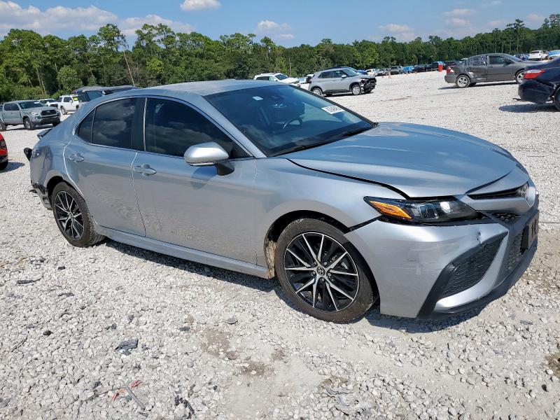4T1G11AK2NU621639 - 2022 TOYOTA CAMRY SE Արծաթագույն լուսանկար 4