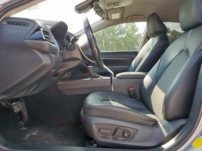 4T1G11AK2NU621639 - 2022 TOYOTA CAMRY SE Արծաթագույն լուսանկար 7