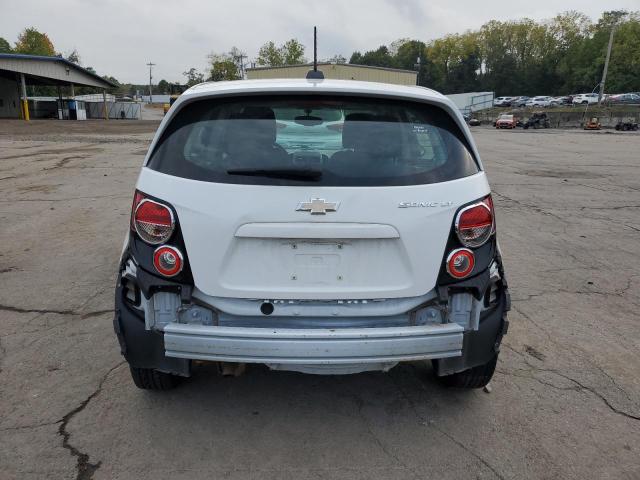 1G1JC6SH7F4154586 - 2015 CHEVROLET SONIC LT თეთრი ფოტო 6
