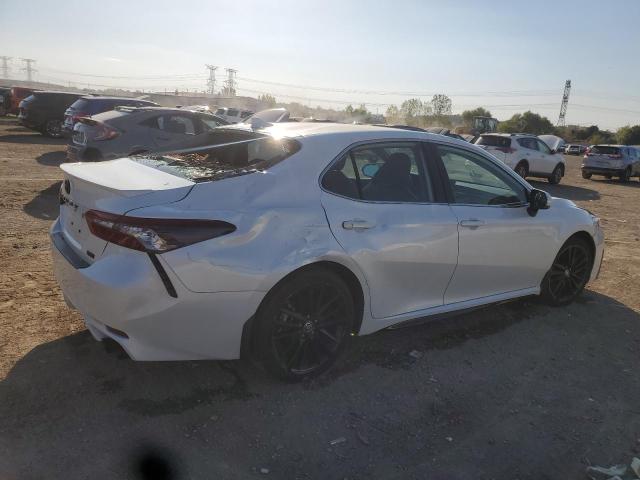 4T1K61AK6PU737831 - 2023 TOYOTA CAMRY XSE WHITE photo 3