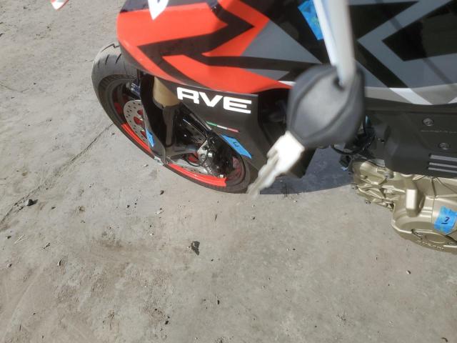 ZDMBAS2N7RB001565 - 2024 DUCATI HYPERMOTAR Rot Foto 8