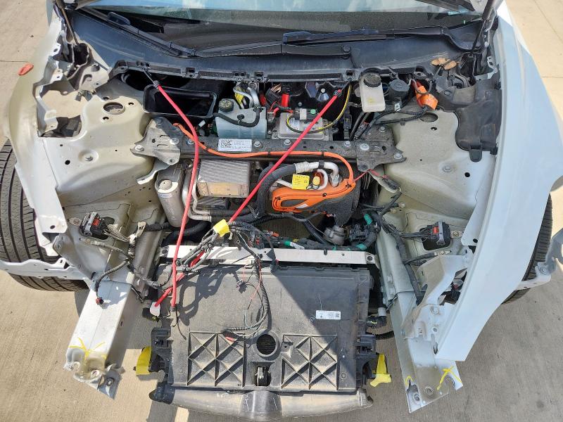 5YJ3E1EA5PF517585 - 2023 TESLA MODEL 3 Weiß Foto 11