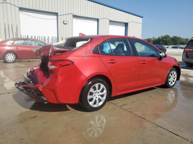 5YFEPMAE1MP180958 - 2021 TOYOTA COROLLA LE მუქწითელი ფოტო 3