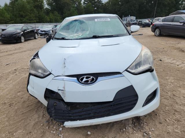 KMHTC6AD7DU086801 - 2013 HYUNDAI VELOSTER WHITE photo 5