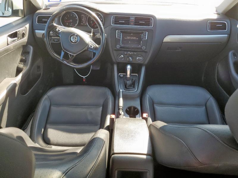3VWDB7AJXJM228319 - 2018 VOLKSWAGEN JETTA SE თეთრი ფოტო 8