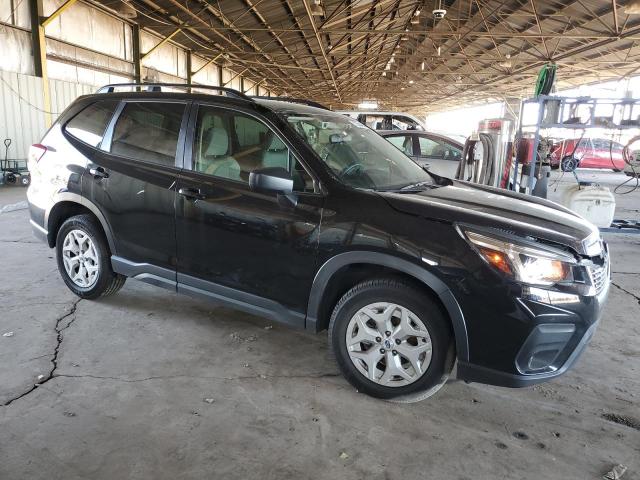 JF2SKADC1LH445688 - 2020 SUBARU FORESTER BLACK photo 4