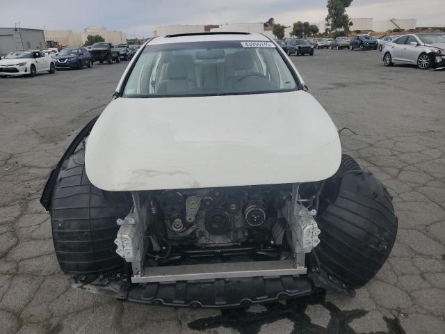 JN1CV6AP0BM305218 - 2011 INFINITI G37 BASE WHITE photo 5