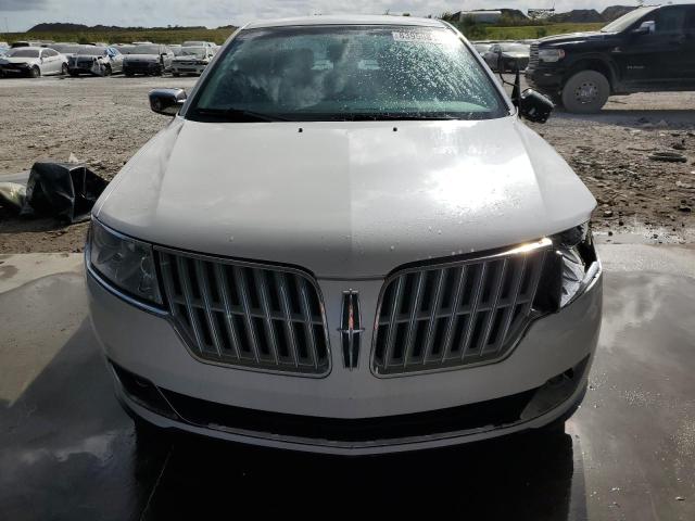 3LNHL2GC2CR834390 - 2012 LINCOLN MKZ WHITE photo 5