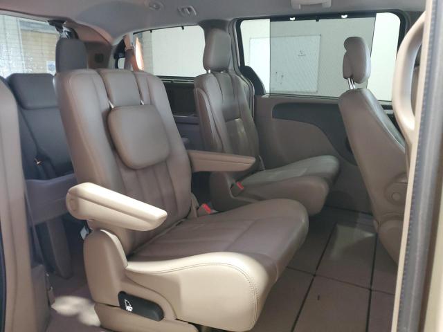 2C4RC1CG4CR137790 - 2012 CHRYSLER TOWN & COU TOURING L GOLD photo 11