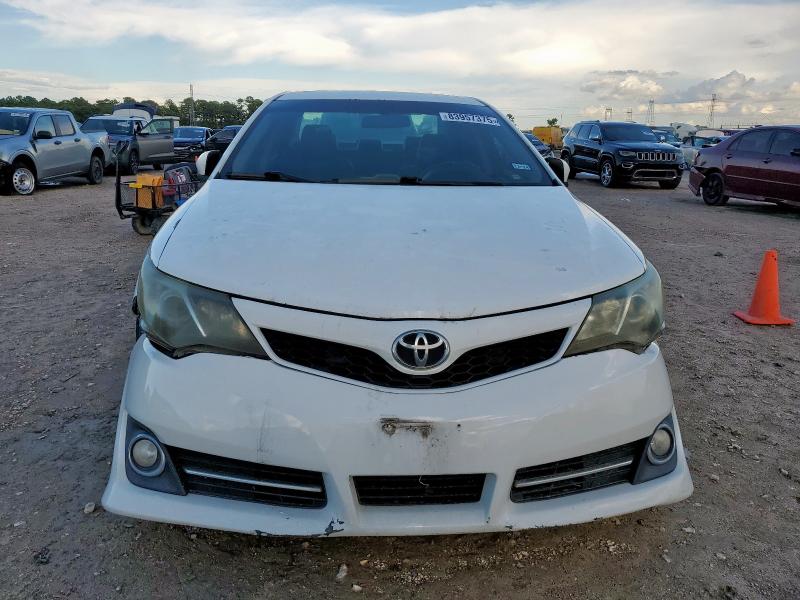 4T1BF1FK7EU304329 - 2014 TOYOTA CAMRY L WHITE photo 5
