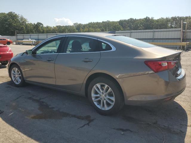 1G1ZD5ST0JF112918 - 2018 CHEVROLET MALIBU LT SILVER photo 2