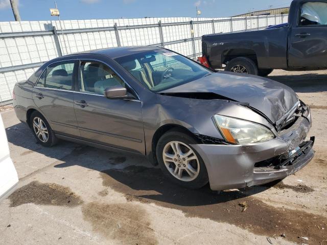 1HGCM56747A091752 - 2007 HONDA ACCORD EX GRAY photo 4