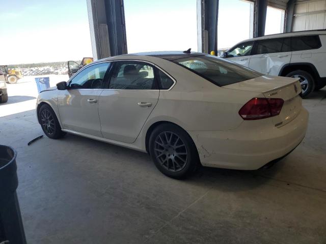 1VWBS7A3XEC110979 - 2014 VOLKSWAGEN PASSAT SE WHITE photo 2