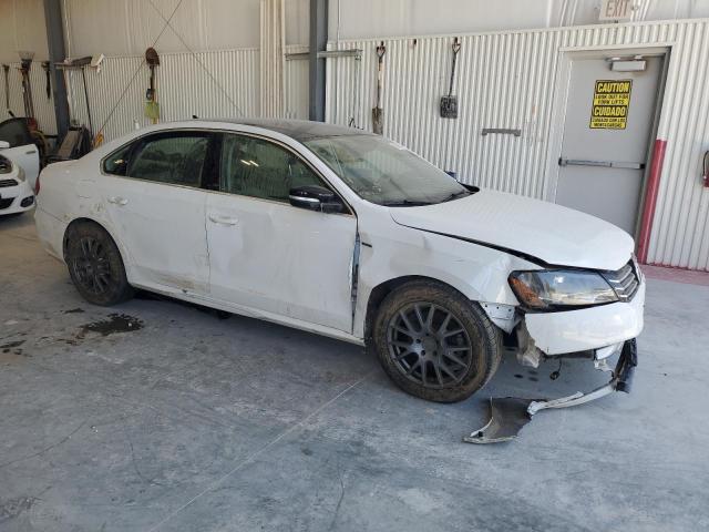 1VWBS7A3XEC110979 - 2014 VOLKSWAGEN PASSAT SE WHITE photo 4