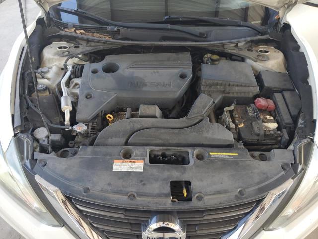 1N4AL3AP3HC168403 - 2017 NISSAN ALTIMA 2.5 WHITE photo 11