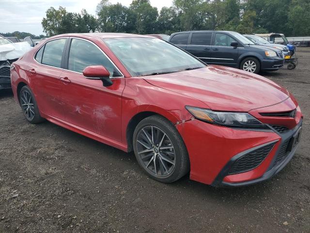 4T1T11AK0RU233541 - 2024 TOYOTA CAMRY SE NIGHT SHADE RED photo 4