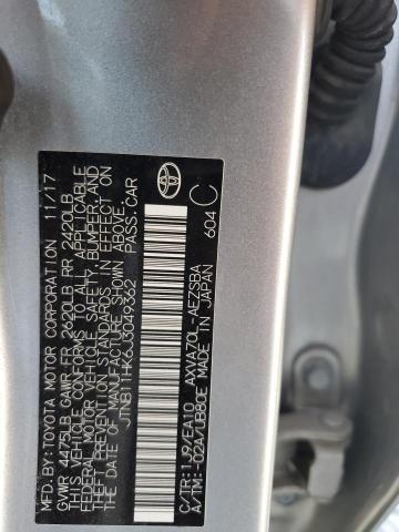 JTNB11HK6J3049362 - 2018 TOYOTA CAMRY L 银色 照片 12