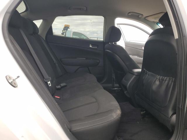 5XXGT4L3XJG204601 - 2018 KIA OPTIMA LX Biały zdjęcie 10