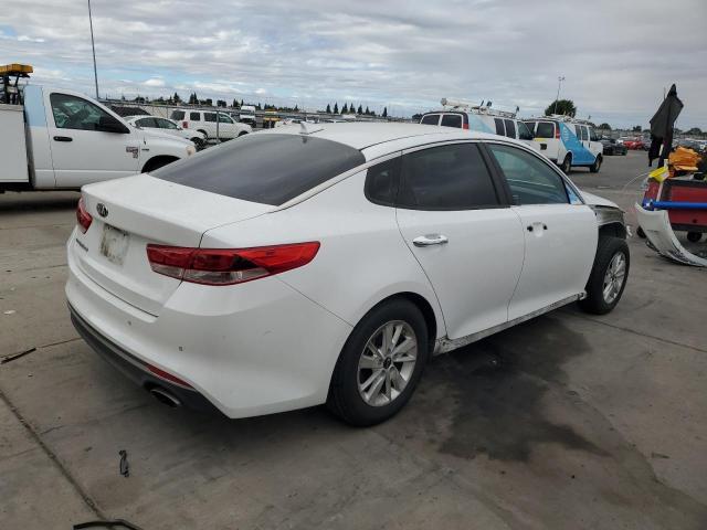 5XXGT4L3XJG204601 - 2018 KIA OPTIMA LX Biały zdjęcie 3