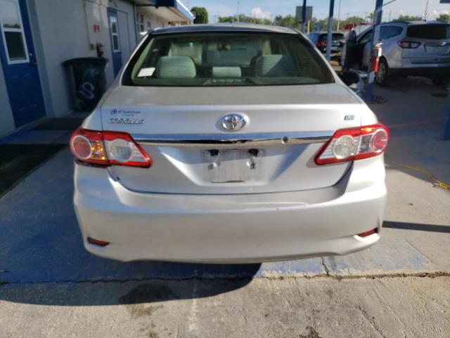 5YFBU4EE5DP125287 - 2013 TOYOTA COROLLA BASE فضي صورة 6