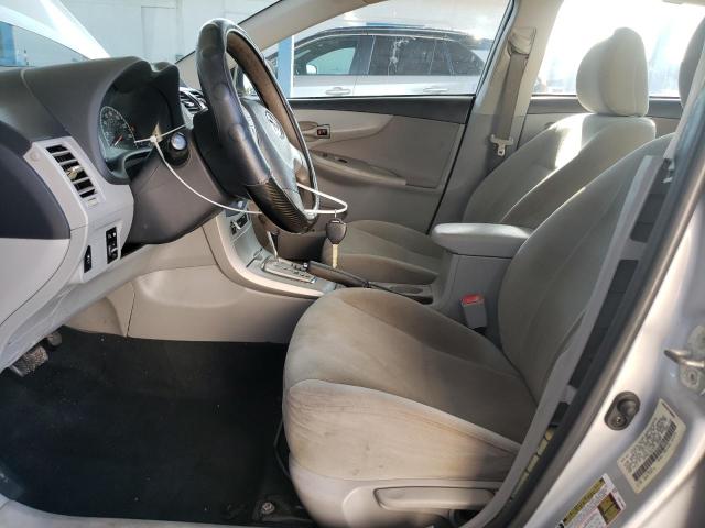 5YFBU4EE5DP125287 - 2013 TOYOTA COROLLA BASE فضي صورة 7