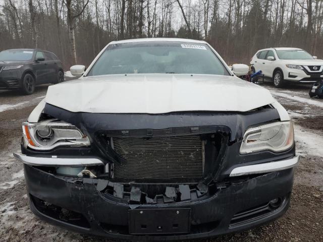 2C3CCAAG5DH503910 - 2013 CHRYSLER 300 WHITE photo 5