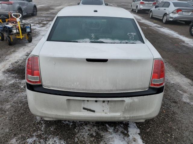 2C3CCAAG5DH503910 - 2013 CHRYSLER 300 WHITE photo 6