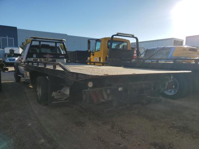 3C7WRMDLXJG253340 - 2018 RAM 5500 თეთრი ფოტო 2