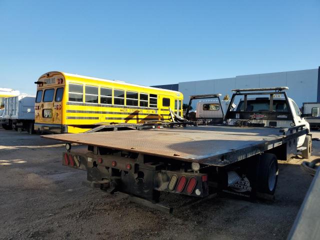 3C7WRMDLXJG253340 - 2018 RAM 5500 თეთრი ფოტო 3