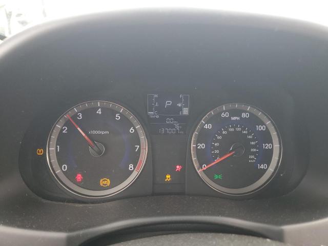 KMHCT5AE8HU312577 - 2017 HYUNDAI ACCENT SE SILVER photo 9