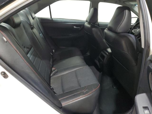 4T1BF1FK8FU945670 - 2015 TOYOTA CAMRY LE WHITE photo 10