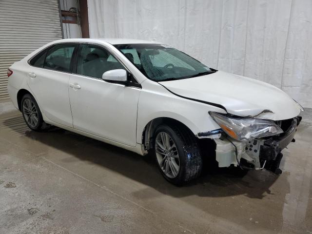 4T1BF1FK8FU945670 - 2015 TOYOTA CAMRY LE WHITE photo 4