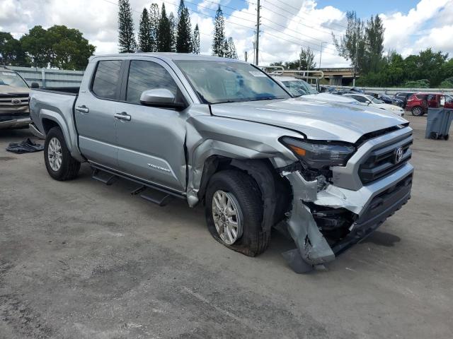 3TYKB5FN4RT012895 - 2024 TOYOTA TACOMA DOUBLE CAB SILVER photo 4