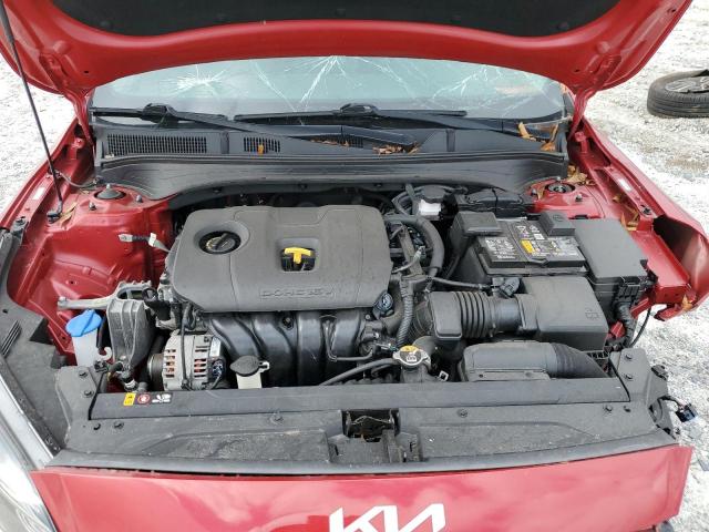 3KPF24AD3NE457588 - 2022 KIA FORTE FE RED photo 11
