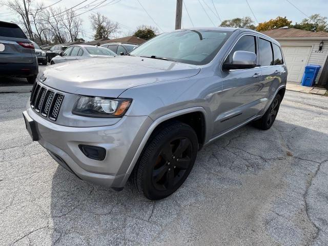 1C4RJFAG8FC796944 - 2015 JEEP GRAND CHER LAREDO GRAY photo 2