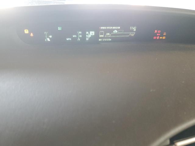 JTDKN3DU8F0446320 - 2015 TOYOTA PRIUS SILVER photo 9