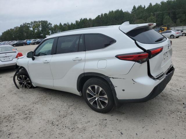 5TDGZRBH3NS588699 - 2022 TOYOTA HIGHLANDER XLE أبيض صورة 2