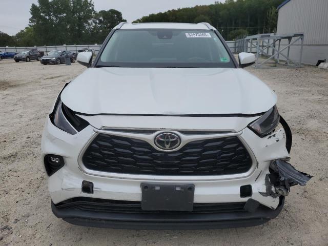 5TDGZRBH3NS588699 - 2022 TOYOTA HIGHLANDER XLE أبيض صورة 5