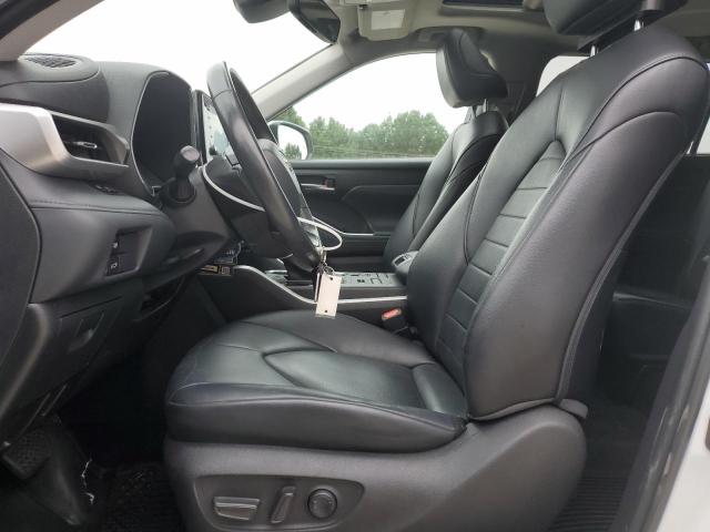 5TDGZRBH3NS588699 - 2022 TOYOTA HIGHLANDER XLE أبيض صورة 7