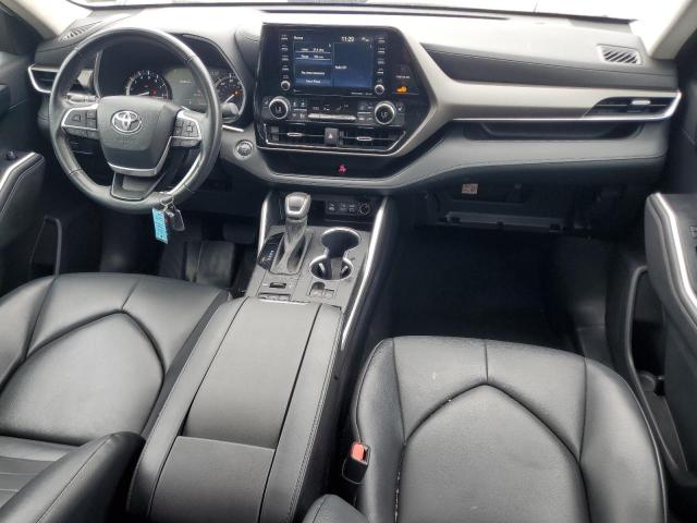 5TDGZRBH3NS588699 - 2022 TOYOTA HIGHLANDER XLE أبيض صورة 8