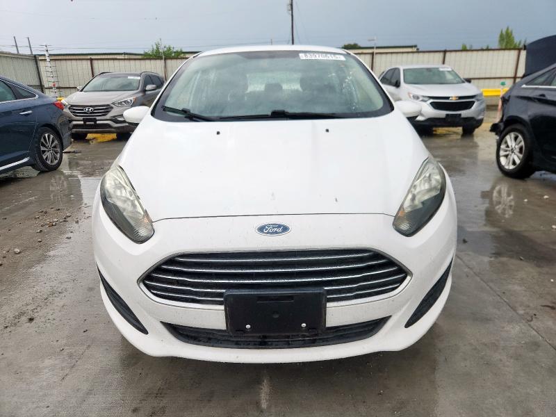 3FADP4EJ3HM129306 - 2017 FORD FIESTA SE WHITE photo 5