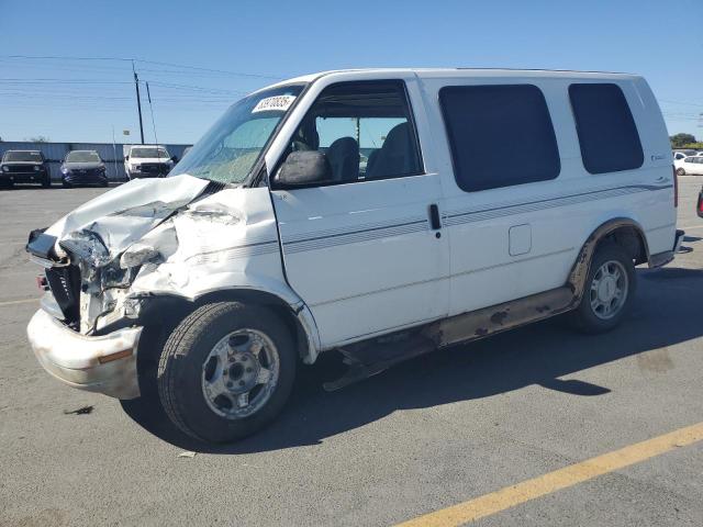 2003 GMC SAFARI XT, 