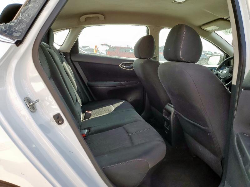 3N1AB7AP0JY239321 - 2018 NISSAN SENTRA S WHITE photo 10