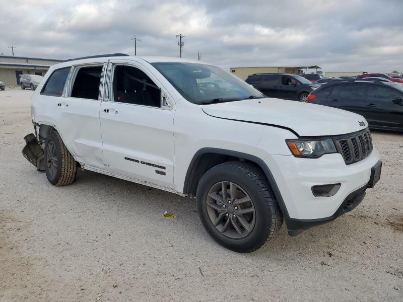 1C4RJEAGXHC634245 - 2017 JEEP GRAND CHEROKEE LAREDO WHITE photo 4
