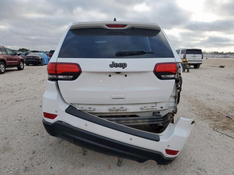 1C4RJEAGXHC634245 - 2017 JEEP GRAND CHEROKEE LAREDO WHITE photo 6