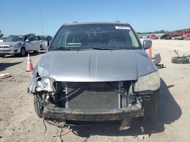 2C4RC1BG7DR747928 - 2013 CHRYSLER TOWN & COU TOURING 银色 照片 5