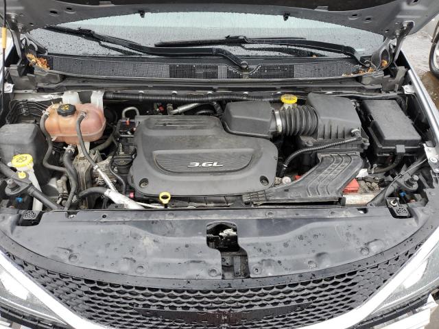 2C4RC1FG6JR227838 - 2018 CHRYSLER PACIFICA TOURING PLUS Արծաթագույն լուսանկար 12